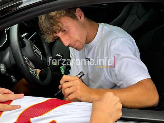 Roma, via al raduno a Trigoria: presenti Dybala e Abraham. Non c’è Karsdorp - immagine 2