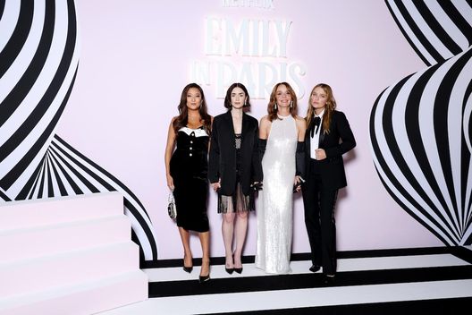 Emily in Paris 5 arriva a Roma, tutte le novità di Netflix: le riprese iniziano… Emily in Paris 5 arriva a Roma, tutte le novità di Netflix: le riprese iniziano… - immagine 1