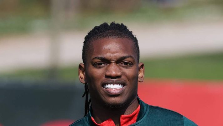 Rafael Leao (attaccante AC Milan) | AC Milan News (Foto Getty Images) Napoli-Milan, infortunio Leao: viaggio all'estero. Ecco il motivo