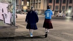 Tifosi scozzesi (e di McTominay) pazzi di Napoli! E in città girano così