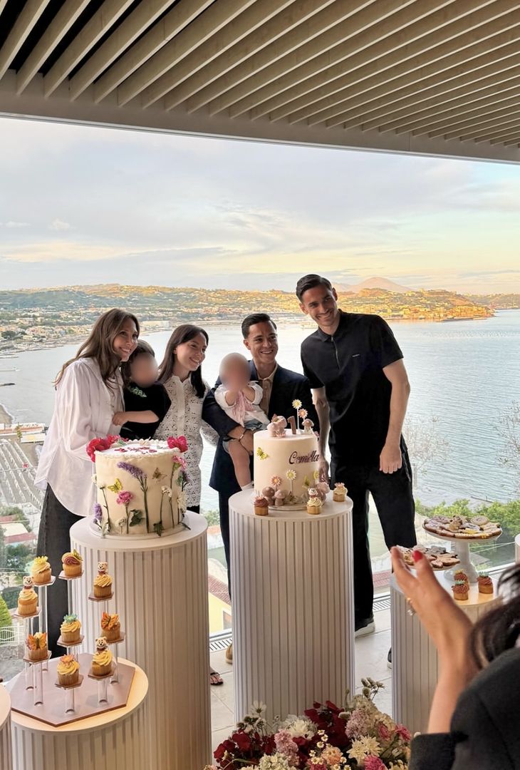 GALLERY Festa figlia di Raspadori, al compleanno c’era anche un azzurro: ecco dove - immagine 3