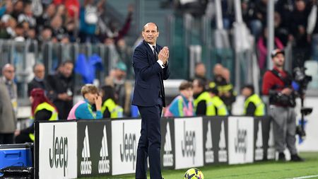 TURIN, ITALY - APRIL 23: Massimiliano Allegri, Manager of Juventus, reacts during the Serie A match between Juventus and SSC Napoli at Allianz Stadium on April 23, 2023 in Turin, Italy. (Photo by Valerio Pennicino/Getty Images)