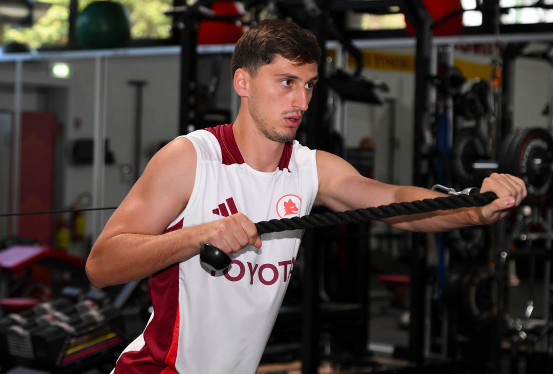 Roma, lavoro sul campo e in palestra a Trigoria – FOTO GALLERY - immagine 24