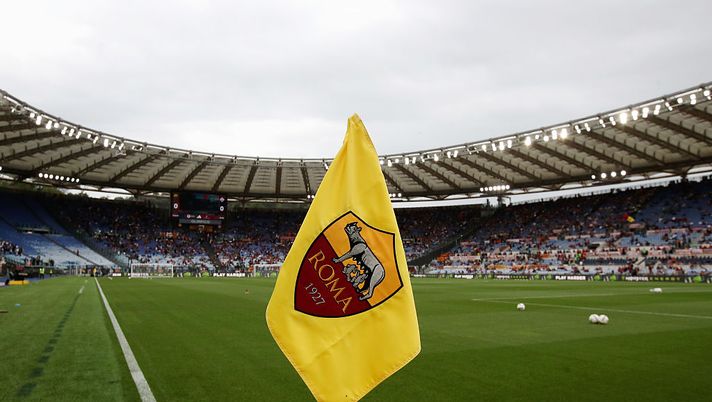 ROME, ITALY - MAY 04: A detailed view of the of a corner flag with the AS Roma logo on inside the stadium prior to the Serie A match between AS Roma and Fiorentina at Stadio Olimpico on May 04, 2025 in Rome, Italy. (Photo by Paolo Bruno/Getty Images) Devil Inside