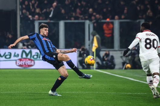 Matteo Ruggeri e Yunus Musah durante Atalanta-Milan (Foto di Giuseppe Cottini/Getty Images)  Milan