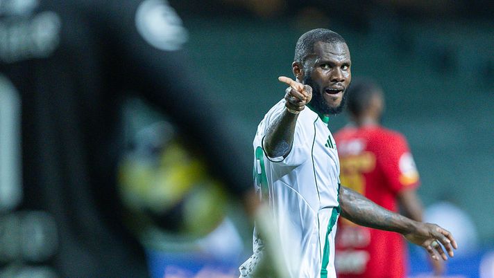 HONG KONG, CHINA - AUGUST 20: Franck Kessie of Al Ahli celebrates after scoring his goal during the Saudi Super Cup semi final between Al-Ahli and Al-Qadsiah at Hong Kong Stadium on August 20, 2025 in Hong Kong, China. (Photo by Yu Chun Christopher Wong/Eurasia Sport Images/Getty Images) franck-kessie-trascina-al-ahli-in-finale-doppietta-ora-la-sfida-a-joao-felix-ex-milan-news