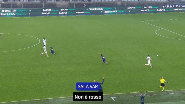 Giallo a Bisseck, l’audio VAR. Assistente: “È ultimo, va in porta”. Lissone: “Giallo perché…” Giallo a Bisseck, l’audio VAR. Assistente: “È ultimo, va in porta”. Lissone: “Giallo perché…” - immagine 1
