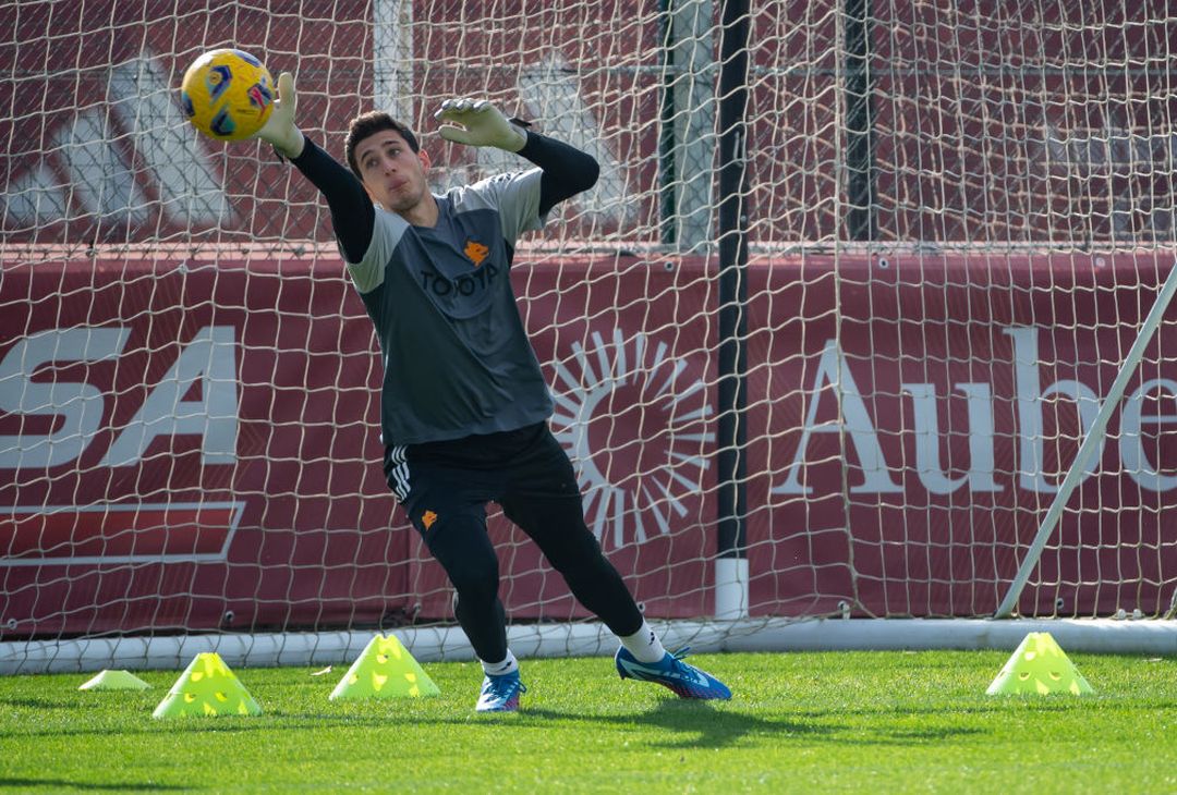 Roma, la seduta di allenamento mattutina a Trigoria – FOTO GALLERY - immagine 2