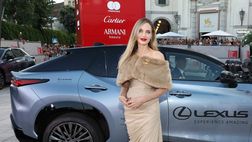 Angelina Jolie: “Volevo fare la direttrice di pompe funebri”. E spiega perché i piedi nudi