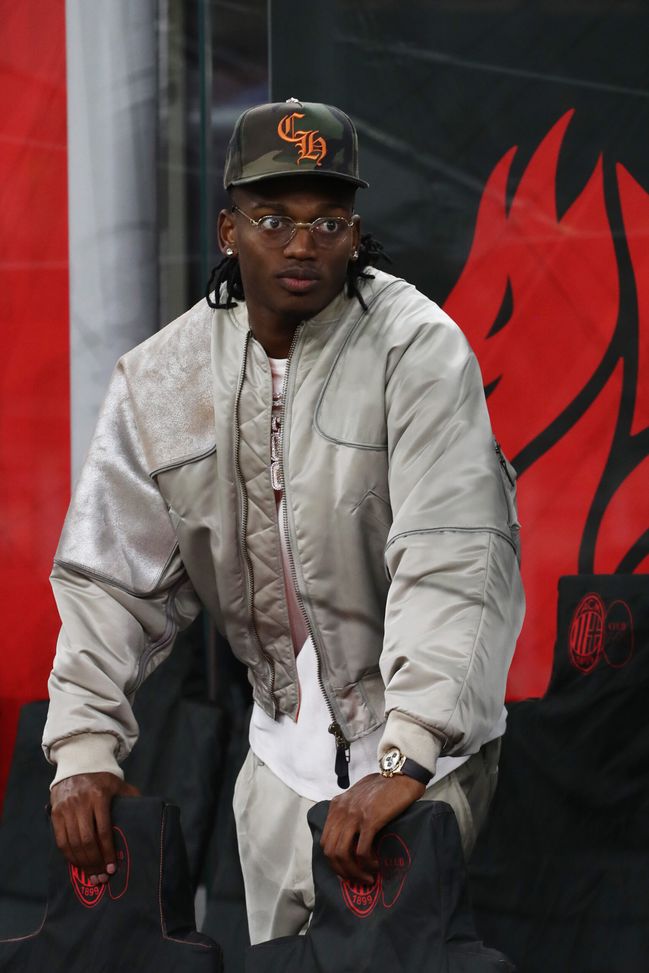 (Photo by Marco Luzzani/Getty Images) Leao