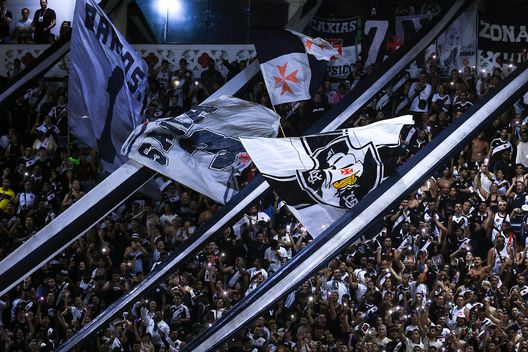 La tifoseria del Vasco Da Gama. (Photo by Buda Mendes/Getty Images) Grandi campioni e tantissimi tifosi: la storia di Vasco Da Gama – Flamengo- immagine 4