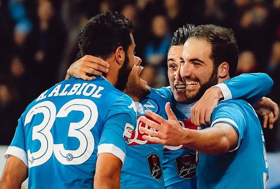 GALLERY Napoli-Inter, viaggio nei ricordi: gli scatti più belli delle sfide passate- immagine 1