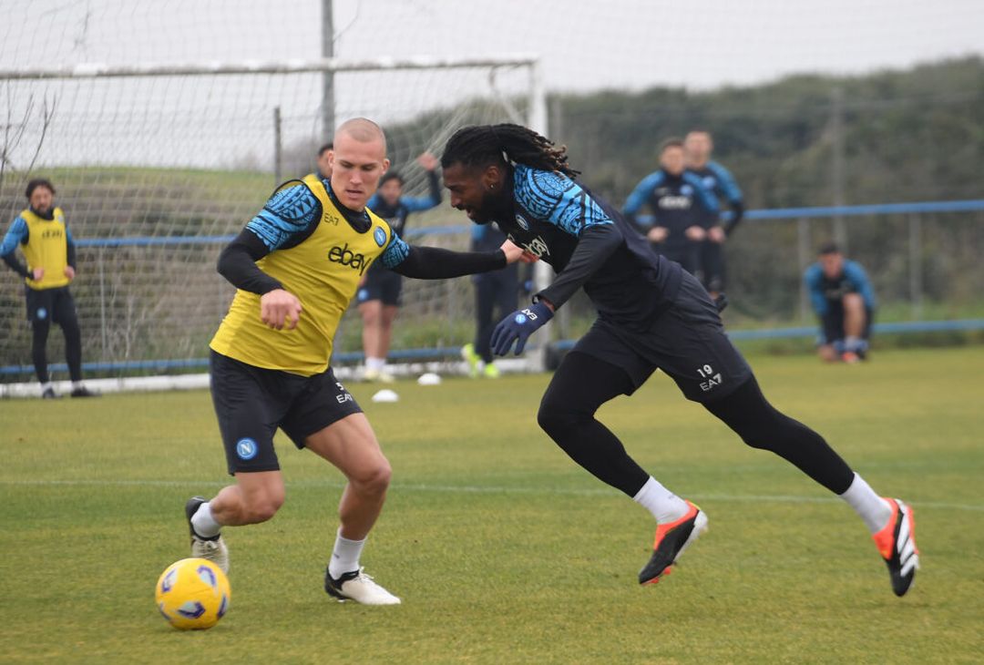 GALLERY Il Napoli si allena, rivedono Natan e Anguissa: le foto della seduta - immagine 3