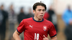 Dai guantoni al gol nel sangue, il figlio di Buffon incanta con la Repubblica Ceca