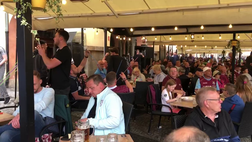VIDEO VN – I tifosi del West Ham si scatenano al pub
