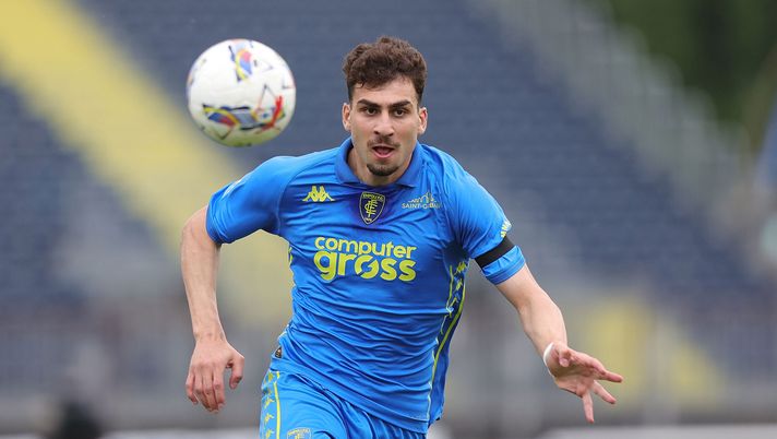 EMPOLI, ITALY - APRIL 20: Saba Goglichidze of Empoli FC in action during the Serie A match between Empoli and Venezia at Stadio Carlo Castellani on April 20, 2025 in Empoli, Italy. (Photo by Gabriele Maltinti/Getty Images) Fiorentina e altre tre su Goglichidze. Ma servono quasi 10 milioni - immagine 1