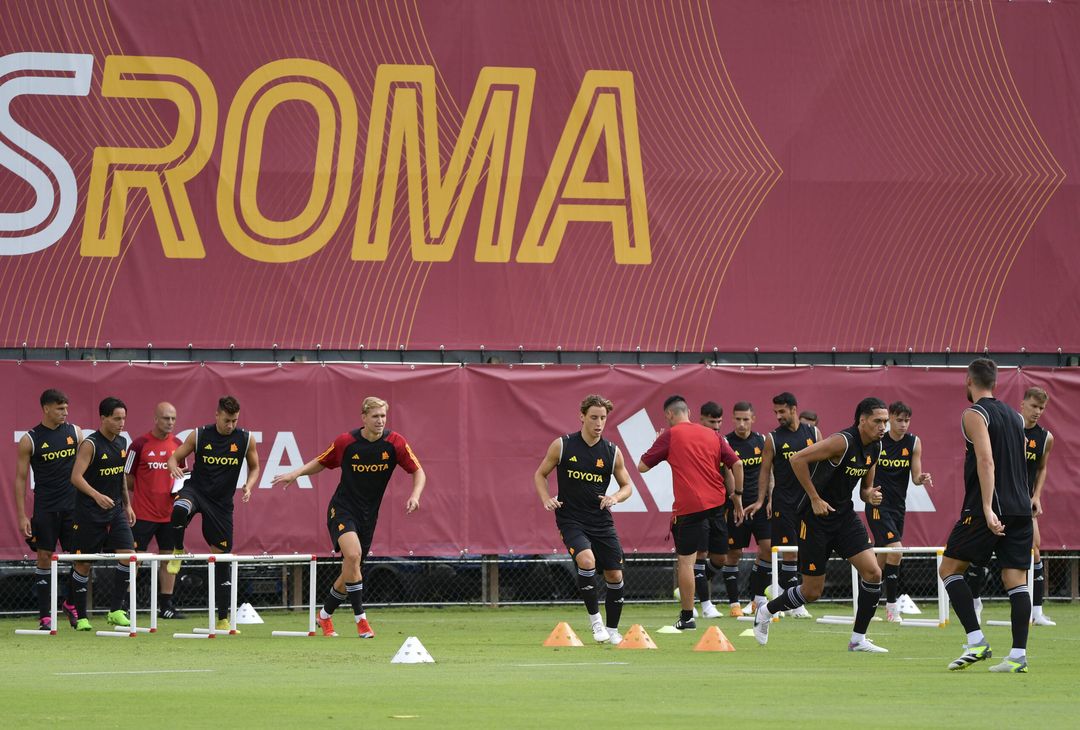 Roma, l’allenamento a Trigoria a due giorni dal big match con il Milan – FOTO GALLERY - immagine 4