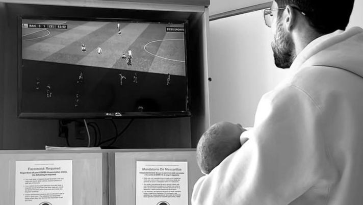 Old Firm, l’ex Rangers Polster guarda il derby in ospedale con suo figlio Matt Polster e suo figlio durante l'Old Firm