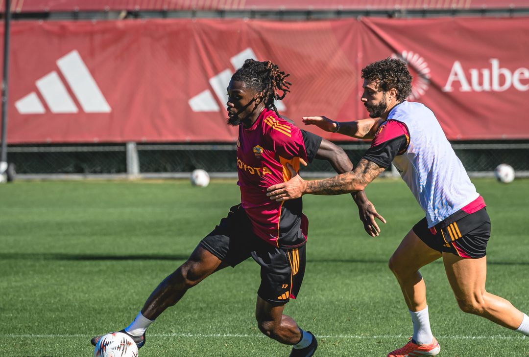 Trigoria, l’allenamento a due giorni da Rangers-Roma – FOTO GALLERY- immagine 1