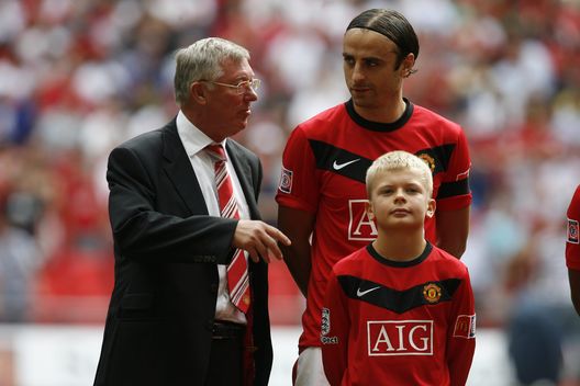 Dimitar Berbatov con Sir Alex Ferguson. (Foto di Paul Gilham/Getty Images)