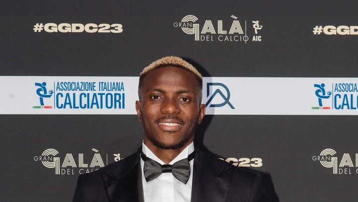 Osimhen: “Il premio rappresenta Napoli. Condivido il trionfo con Spalletti e i miei compagni” - immagine 1