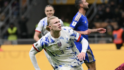 Pio Esposito illude, la Norvegia poi umilia l’Italia: è 4-1 a San Siro. Azzurri agli spareggi Mondiali