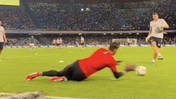 Meret è carico: il riscaldamento del portiere prima di Napoli-Modena