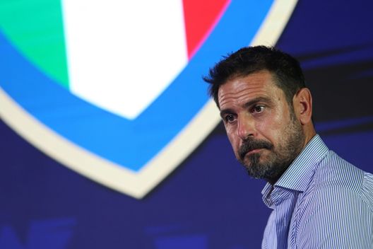 ROME, ITALY - JUNE 17: The Italian former player 'Azzurri Legends' Stefano Fiore attends a interview during 'Casa Azzurri' at pratibus district on June 17, 2021 in Rome, Italy. (Photo by Paolo Bruno/Getty Images) Fiore e il suo mancato riscatto in viola: “Scoppiò Calciopoli, c’era incertezza”- immagine 2