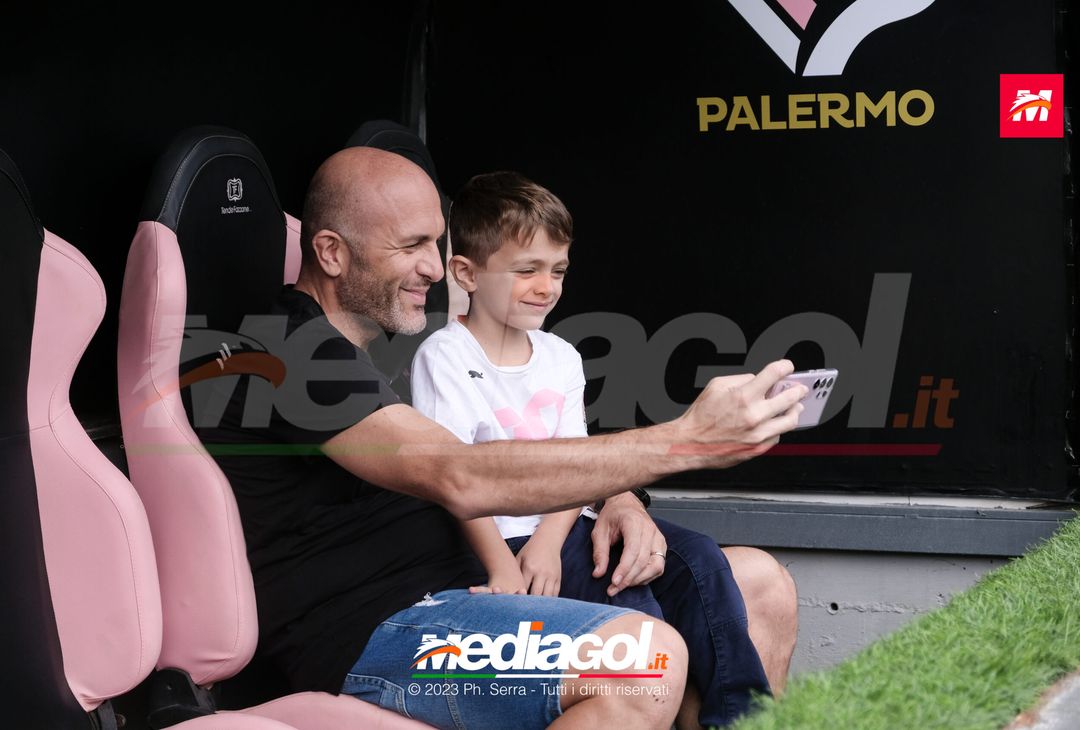 FOTO PALERMO, i tifosi rosanero in tour allo stadio ‘Renzo Barbera’ (GALLERY) - immagine 29