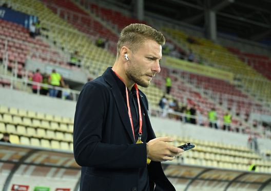 SKOPJE, MACEDONIA - 09 SETTEMBRE: Ciro Immobile dell'Italia arriva prima del match di UEFA EURO 2024 qualificazioni Europa tra la Macedonia del Nord e l'Italia il 9 settembre 2023 a Skopje, Macedonia. (Photo by Claudio Villa/Getty Images) Bologna, parla Italiano: “Brutto momento ma ora sto meglio. Immobile non ancora al 100%”- immagine 2