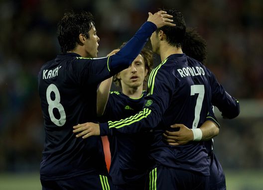 kaka-saluta-modric-milan-cuori-rossoneri-messaggio-amicizia