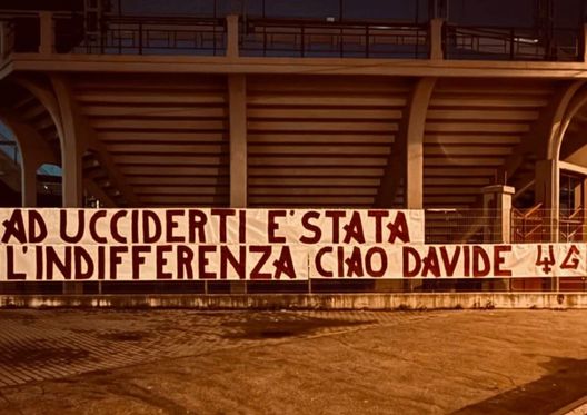 Striscione Curva morte Davide Borgione