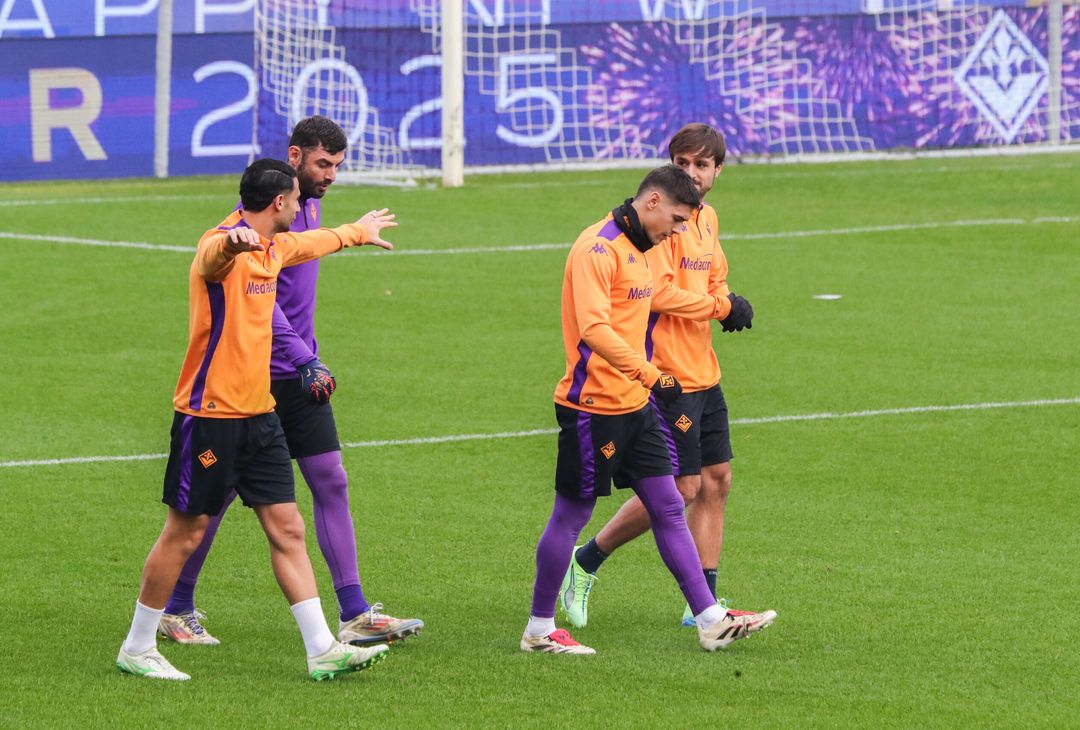 Gallery VN – Allenamento a porte aperte della Fiorentina, le immagini più belle - immagine 16