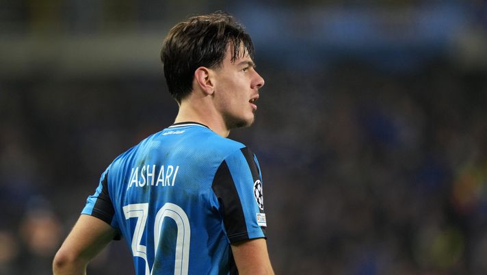 BRUGES, BELGIUM - FEBRUARY 12: Ardon Jashari #30 of Club Brugge KV looks on following his teams 2-1 victory against Atalanta in the UEFA Champions League 2024/25 League Knockout Play-off first leg match at Jan Breydel Stadium on February 12, 2025 in Bruges, Belgium. (Photo by Alex Bierens de Haan/Getty Images) Jashari Milan