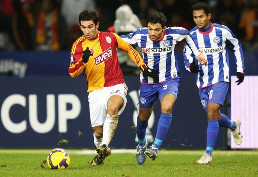 Galatasaray-Basaksehir, da Arda Turan a Buruk: i doppi ex del derby di Coppa- immagine 6