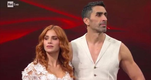 Ballando con le Stelle, Magnini discute con i giudici: “Rotto le scatole a me e a mia moglie” - immagine 1