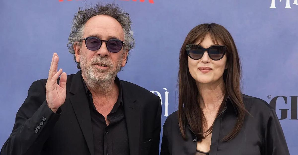 Monica Bellucci, ufficiale la separazione con Tim Burton. Come era nata la storia