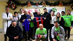 Il Bologna in visita al reparto pediatria del Sant’Orsola