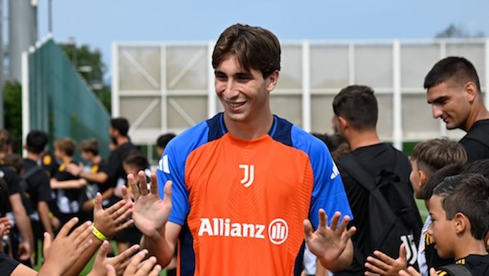 TURIN, ITALY - JULY 12: Fabio Miretti of Juventus during a training session at JTC on July 12, 2024 in Turin, Italy. (Photo by Daniele Badolato - Juventus FC/Juventus FC via Getty Images) INFO SOS – Miretti sta per andare via dalla Juve: è bloccato da un club di Serie A - immagine 1