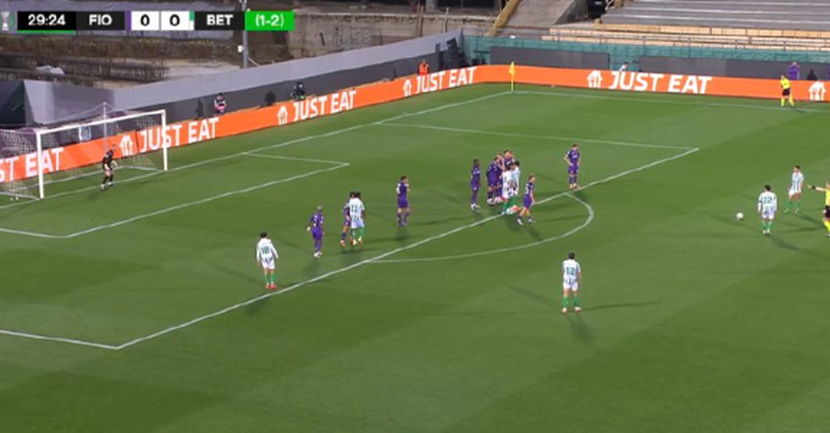 conference league antony segna ancora contro la fiorentina video