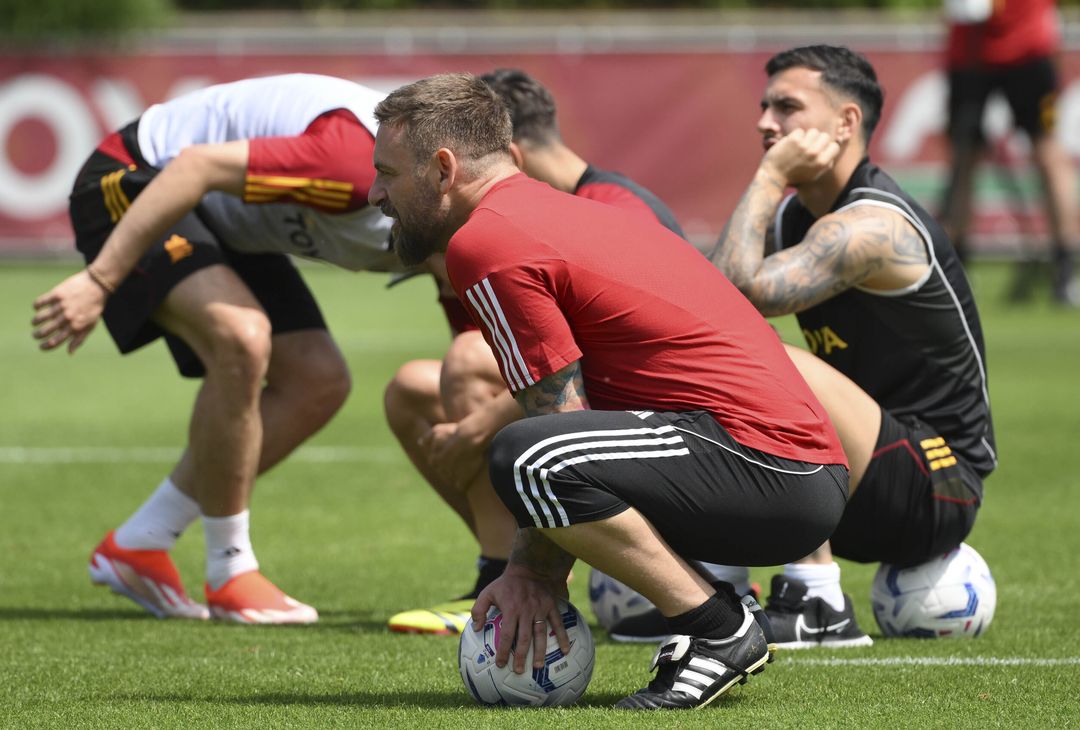 Verso Roma-Genoa, l’allenamento a Trigoria: individuale per Dybala – FOTO GALLERY - immagine 19