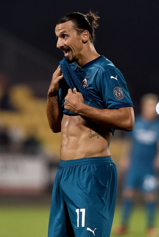 TALLAGHT, IRELAND - SEPTEMBER 17: Zlatan Ibrahimovic looks on during the UEFA Europa League second qualifying round match between Shamrock Rovers and AC Milan at Tallaght Stadium on September 17, 2020 in Tallaght, Ireland. (Photo by Charles McQuillan/Getty Images)  Milan, che stagione è stata? Il voto con l’asterisco della Coppa Italia- immagine 2