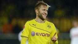 VIDEO – Tre ex campioni sfidano 100 bambini: la strana partita di Dortmund