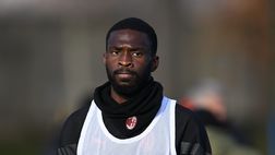 Milan, tegola Tomori: lesione al bicipite femorale. Lungo stop per il centrale