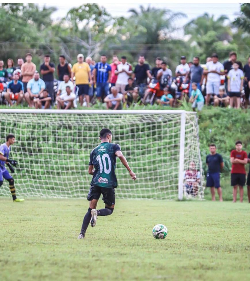 Zynedinne Zydanne in azione ESCLUSIVA – Zynedinne Zydanne: “Il mio nome un omaggio a Zidane però mi ispiro anche a Ronaldinho”- immagine 3