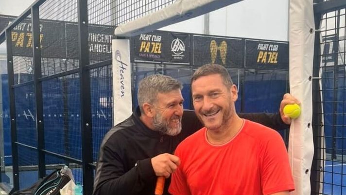 Candela ironico con Totti: “Abbiamo tantissime soluzioni, il calcio è semplice” Candela ironico con Totti: “Abbiamo tantissime soluzioni, il calcio è semplice” - immagine 1