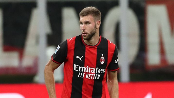 Strahinja Pavlovic, difensore AC Milan, potrebbe andare via nel calciomercato estivo 2026 | Milan News (Credits foto: Getty Images) Strahinja Pavlovic, difensore AC Milan, potrebbe andare via nel calciomercato estivo 2026