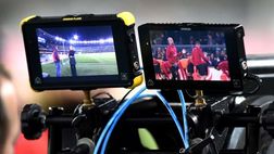 Solo 35 minuti di attenzione per partita: in 500 mila guardano il calcio sul cellulare