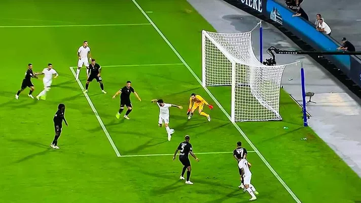 VIDEO Napoli-Lazio 0-1, Luis Alberto fulmina Meret con un tocco delizioso - immagine 1