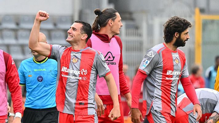 Serie A, la Cremonese ci crede: 3-0 al Pisa e -1 dal Lecce. Finisce senza reti Fiorentina-Genoa - immagine 1